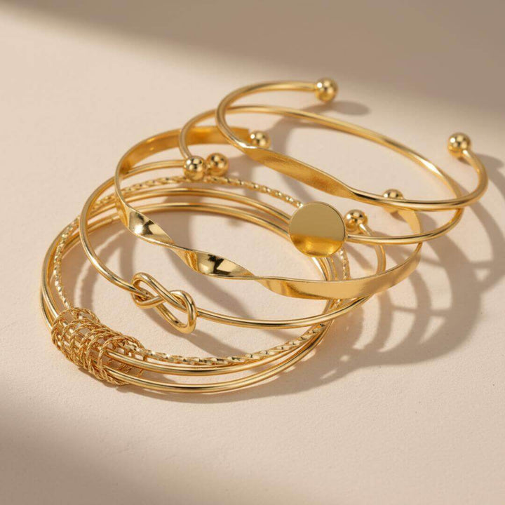 Minimalist Gold Bangle Bracelet Set