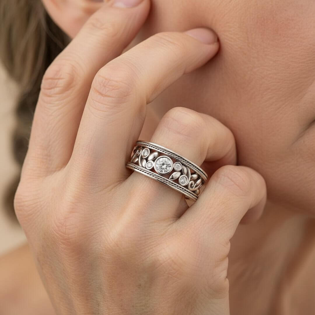 Vintage Leaf Silver Band Ring