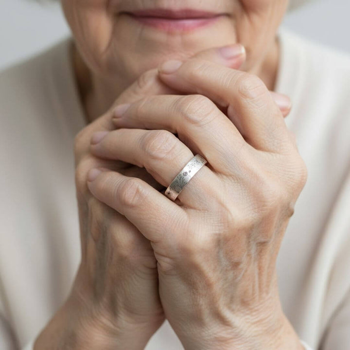Wildflower Engraved Silver Band Ring